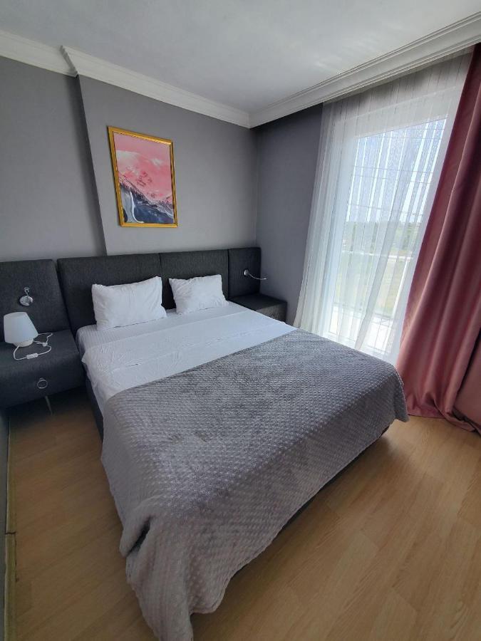 5 Mins To Airport Private Villa Room Istanbul Exterior foto